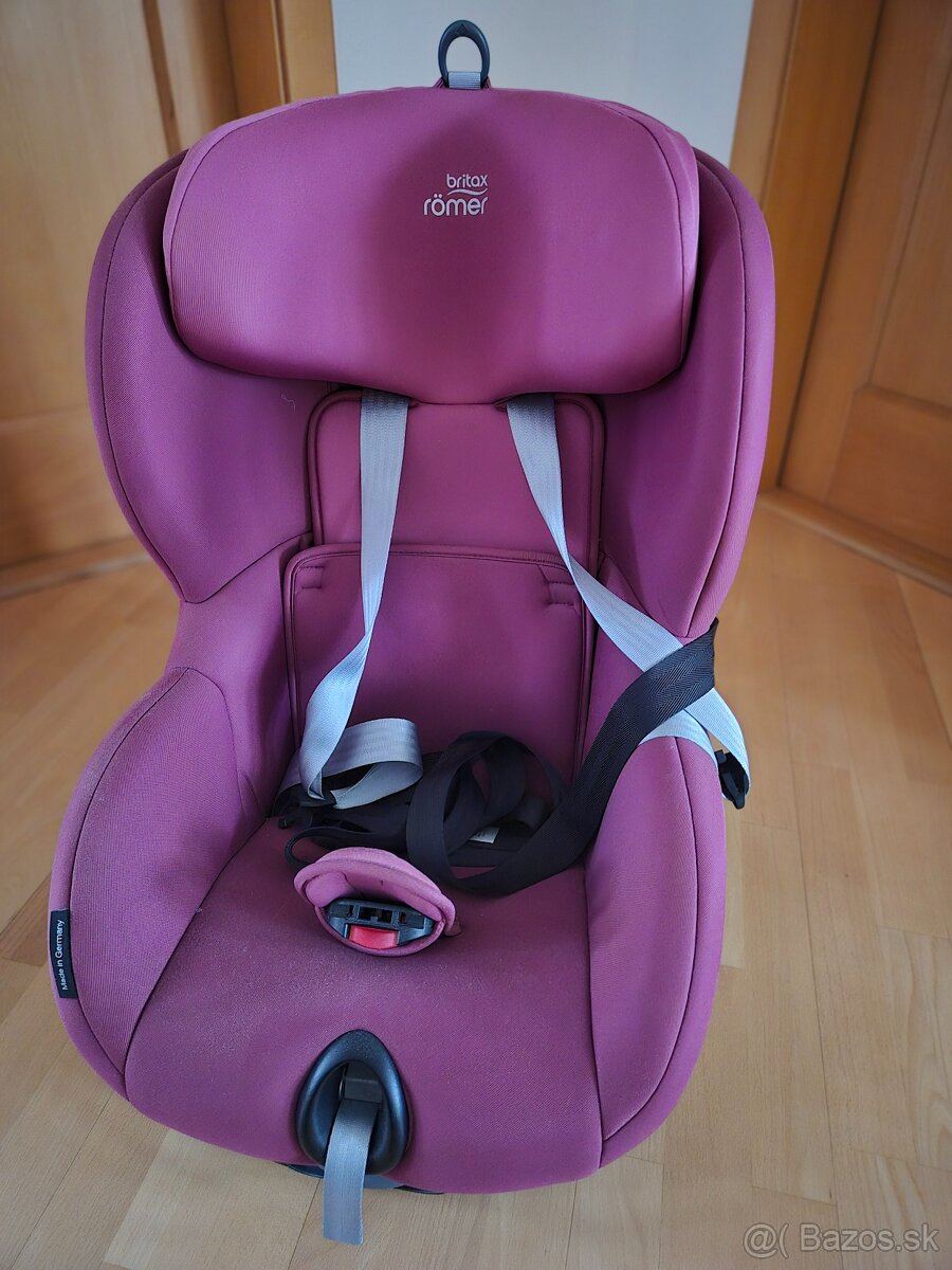 Detská autosedačka Britax Römer Trifix isize - farba magenta