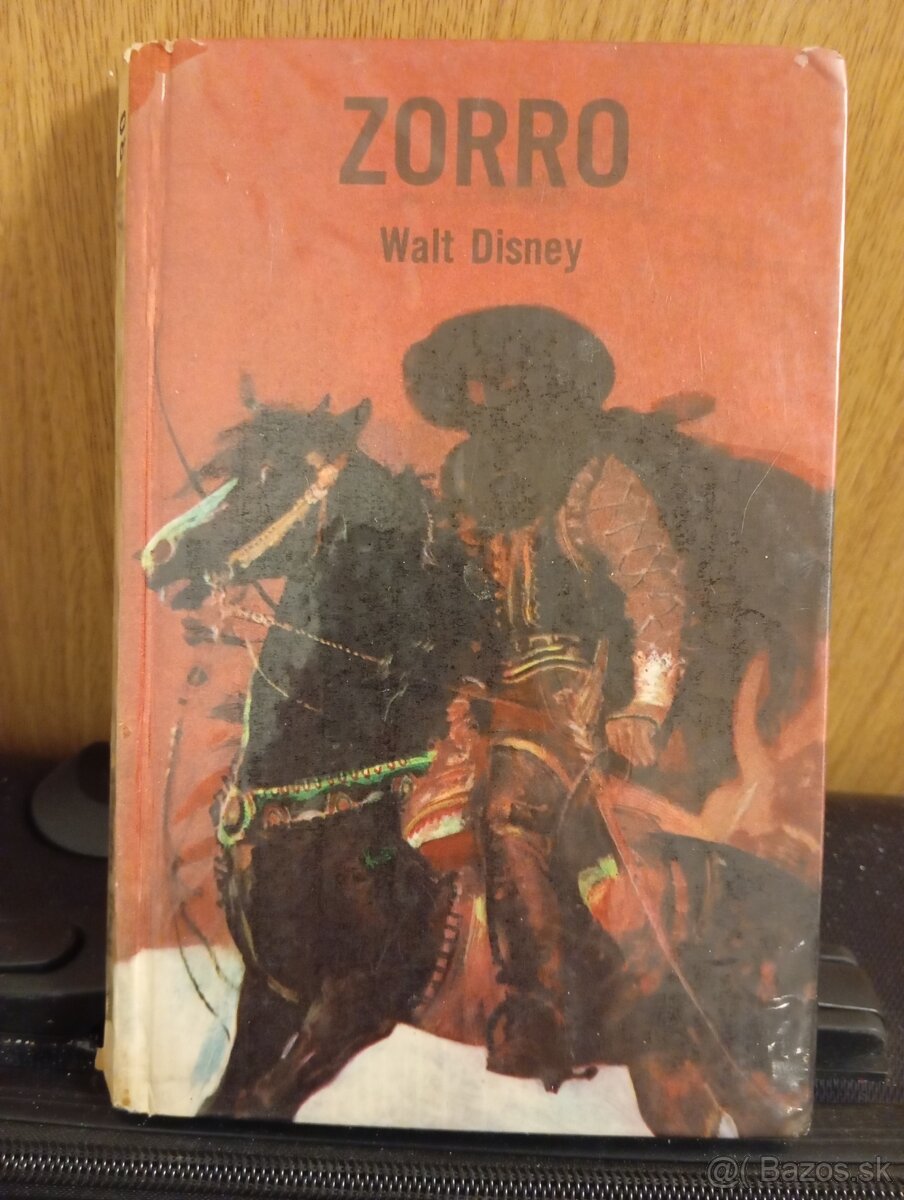 walt disney ZORO (cena za obe)