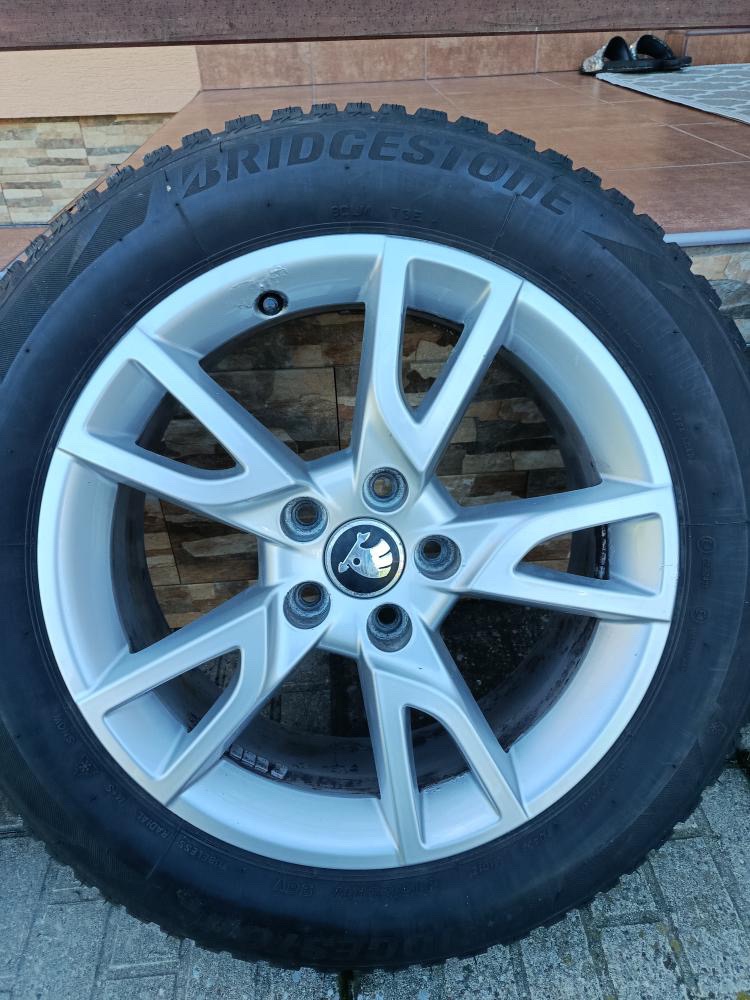 Predám hliníkové disky + zimné pneumatiky Bridgestone
