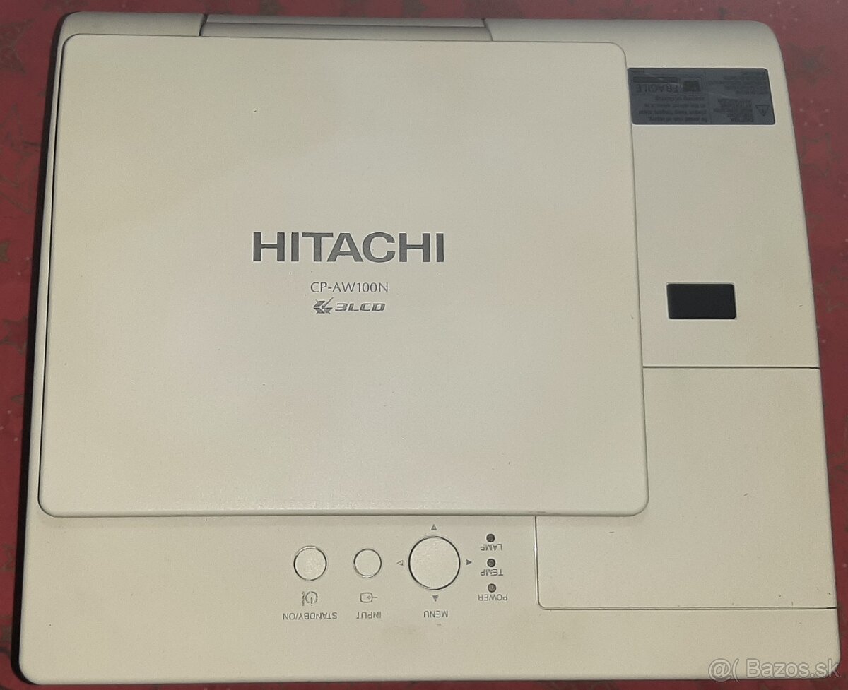 video data projektor Hitachi CP-AW 100N domáce kino HDMI
