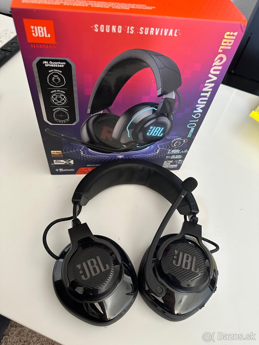 JBL Quantum 910 Wireless