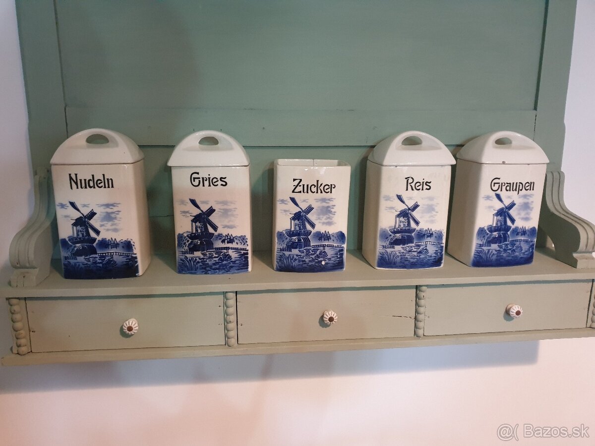 Starozitne dozy z roku 1900 Moskau