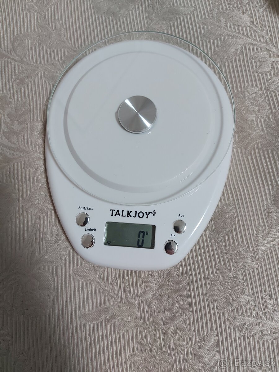 Hovoriaca kuchynská váha