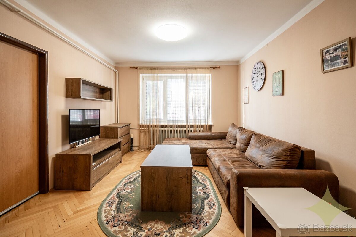 ► Zrekonštruovný, zariadený 2i byt s výhľadom Banská Belá