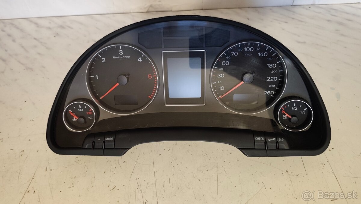 Budíky Audi A4 B7 8E0920932