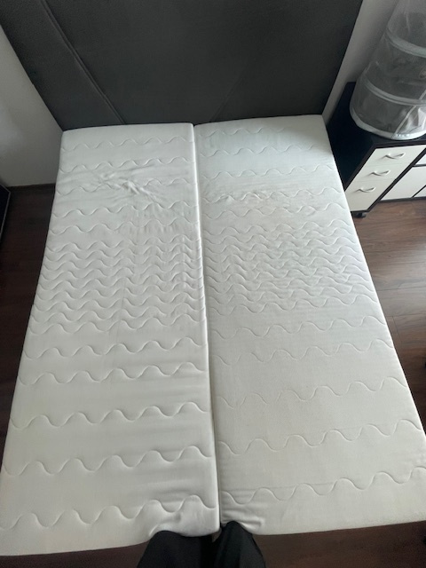 Posteľ 160 x 200 cm