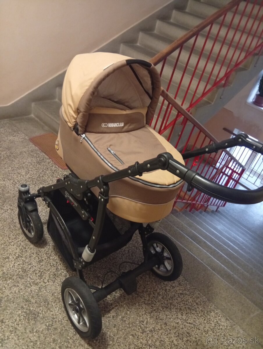Predám kočík pre dve detí .