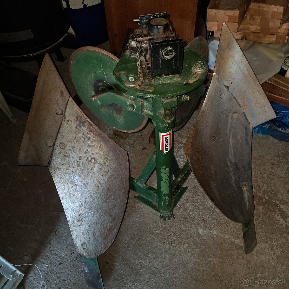 Predám nový jednoradličný pluh obracák