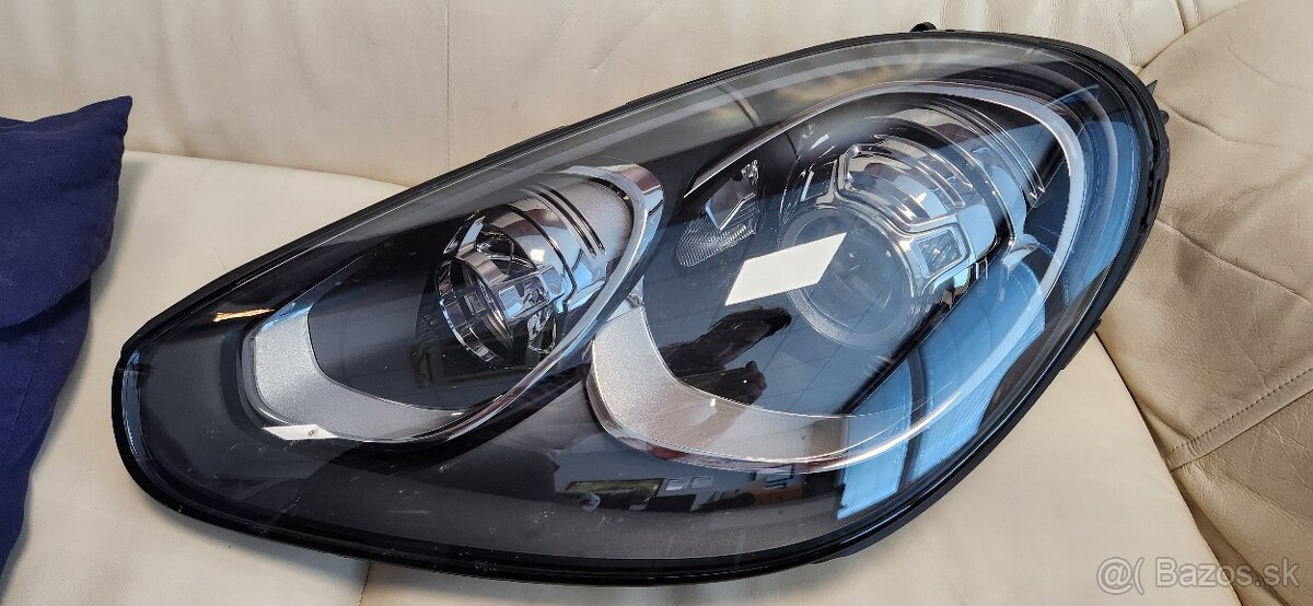Lavy bixenon svetlomet Porsche Cayenne II facelift