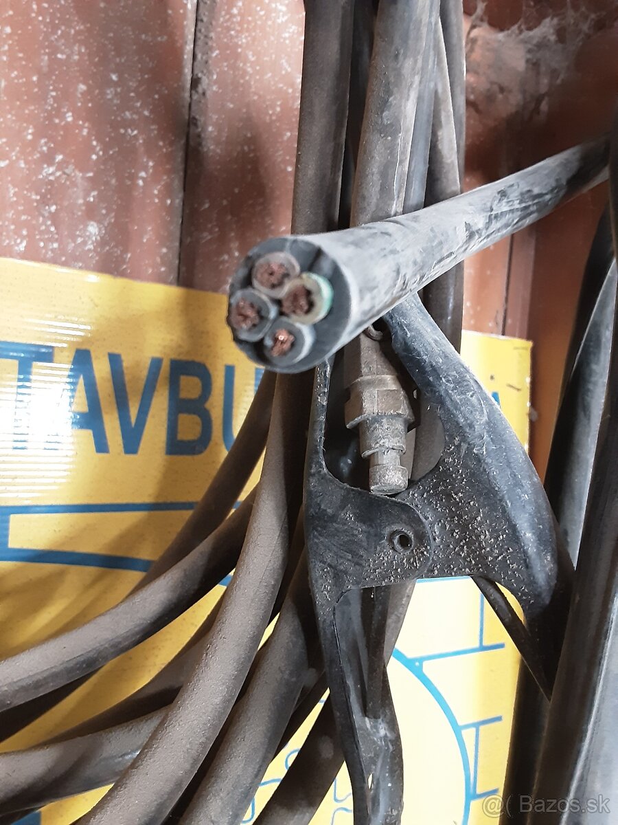 Kábel na 380