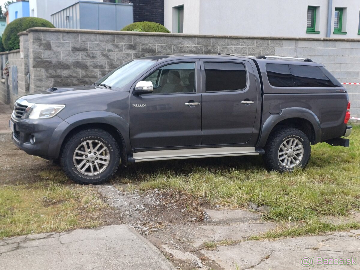 Toyota Hilux 3,0 diesel r.v. 2015