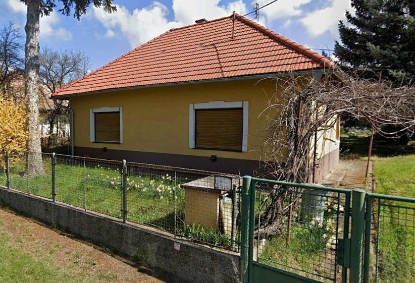 Predaj rodinného domu s veľkým pozemkom v Jasovej