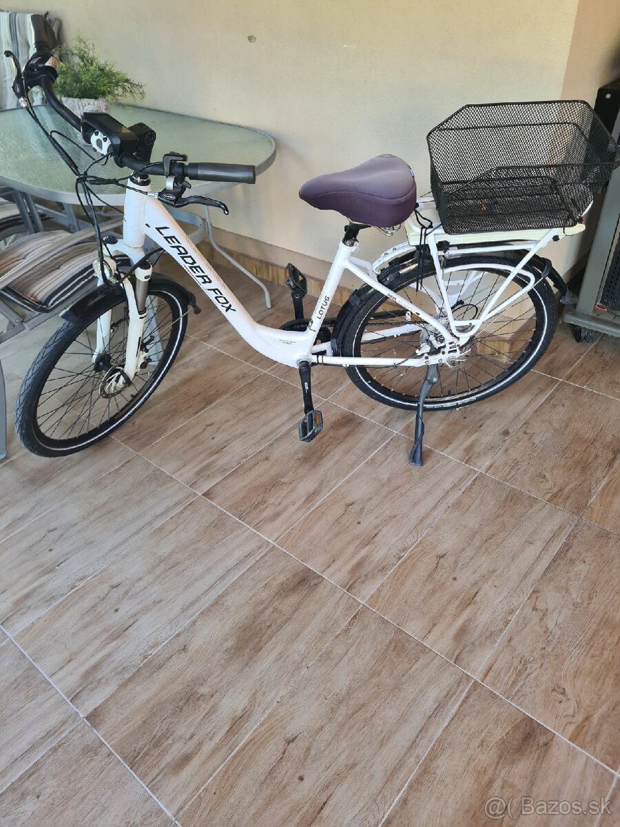 E-bike damsky mestsky.