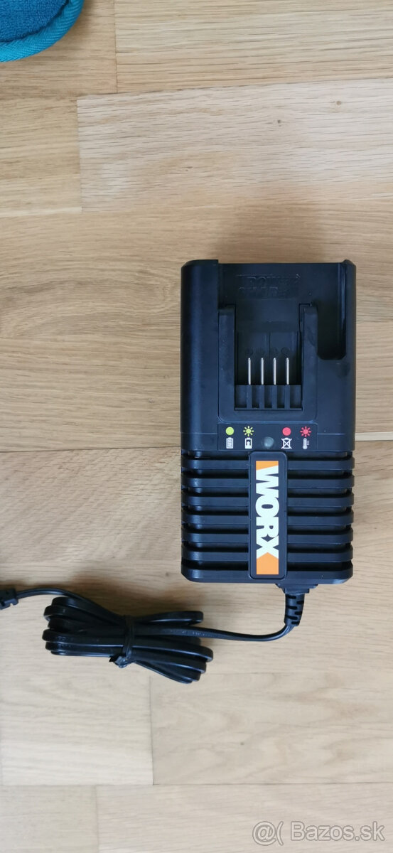 WORX nabíjačka WA3860 – 20V