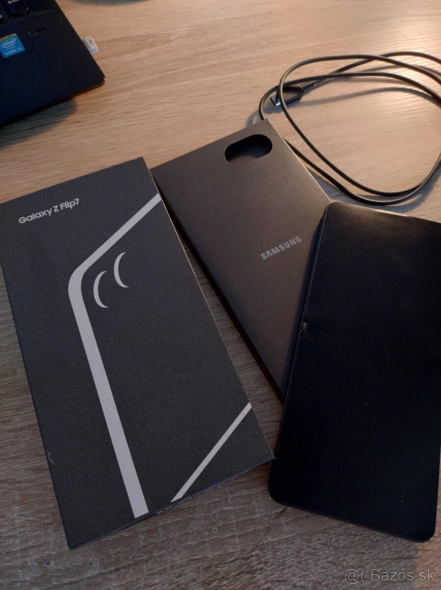 NOVY Samsung Galaxy Z Flip7