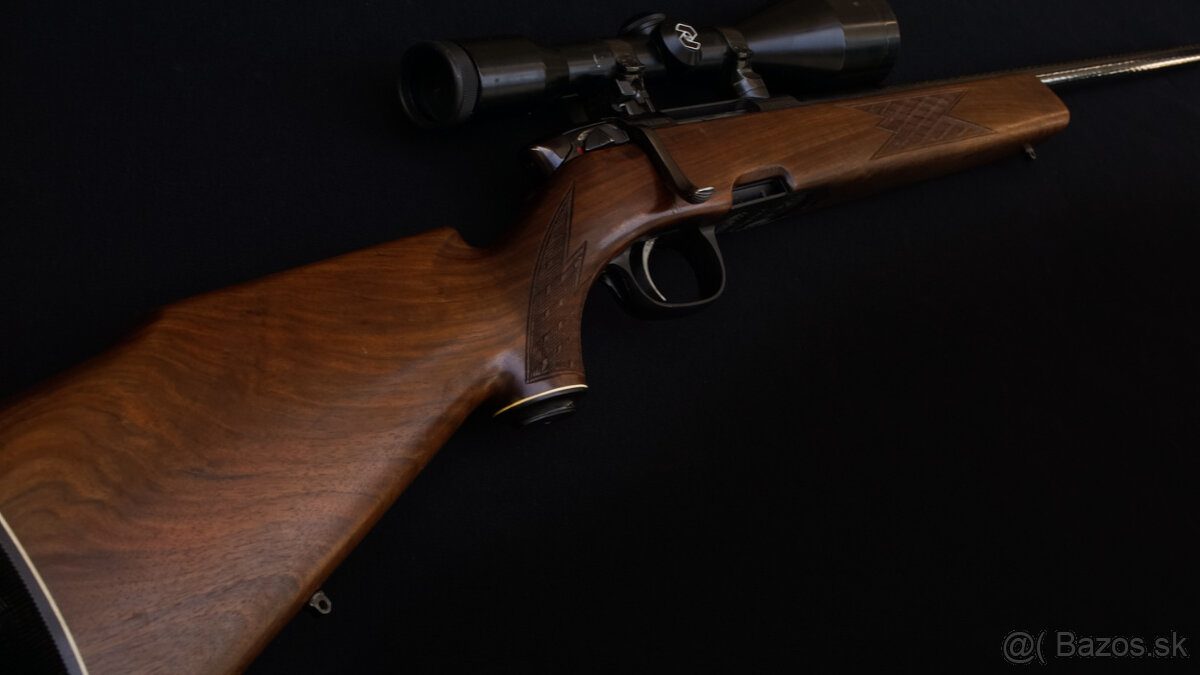 Predam STEYR MANNLICHER 243win s optikou