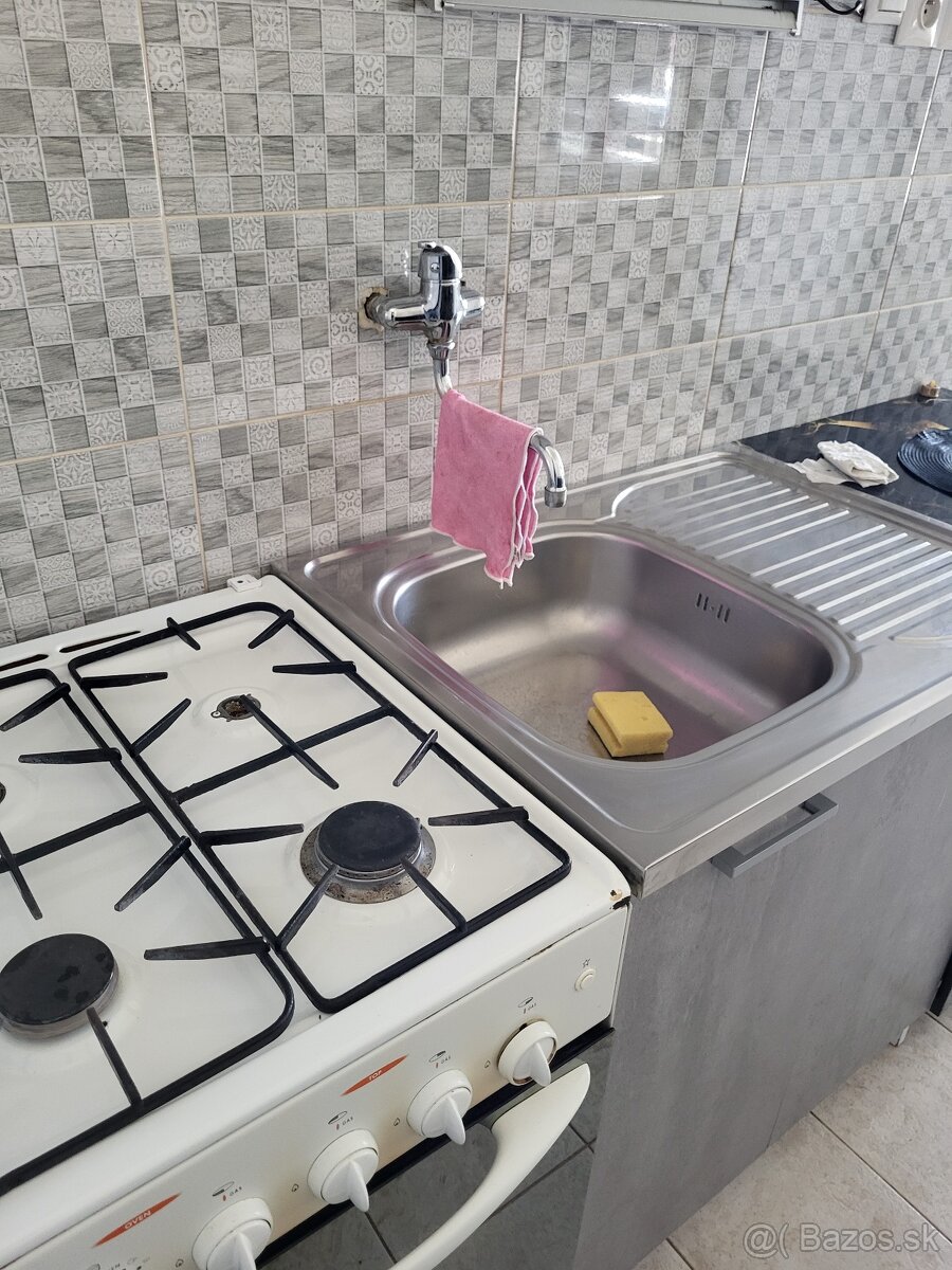 Veľký, slnečný byt aj s Balkónom na Závadke nízky nájom