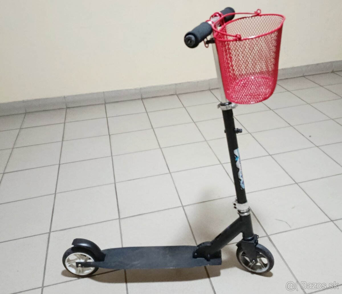 kolobežka s košíkom
