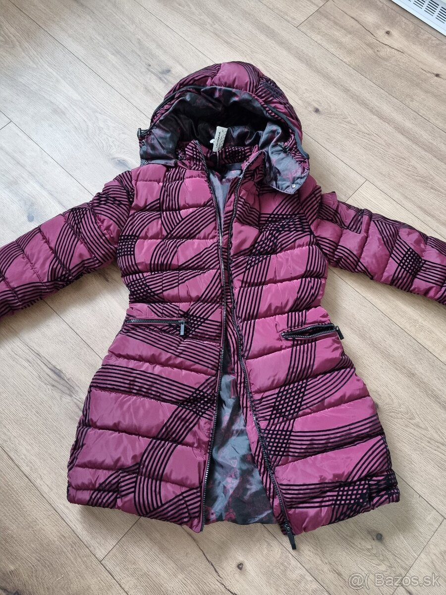 nová bordovo-čierna bunda Desigual veľ. 38