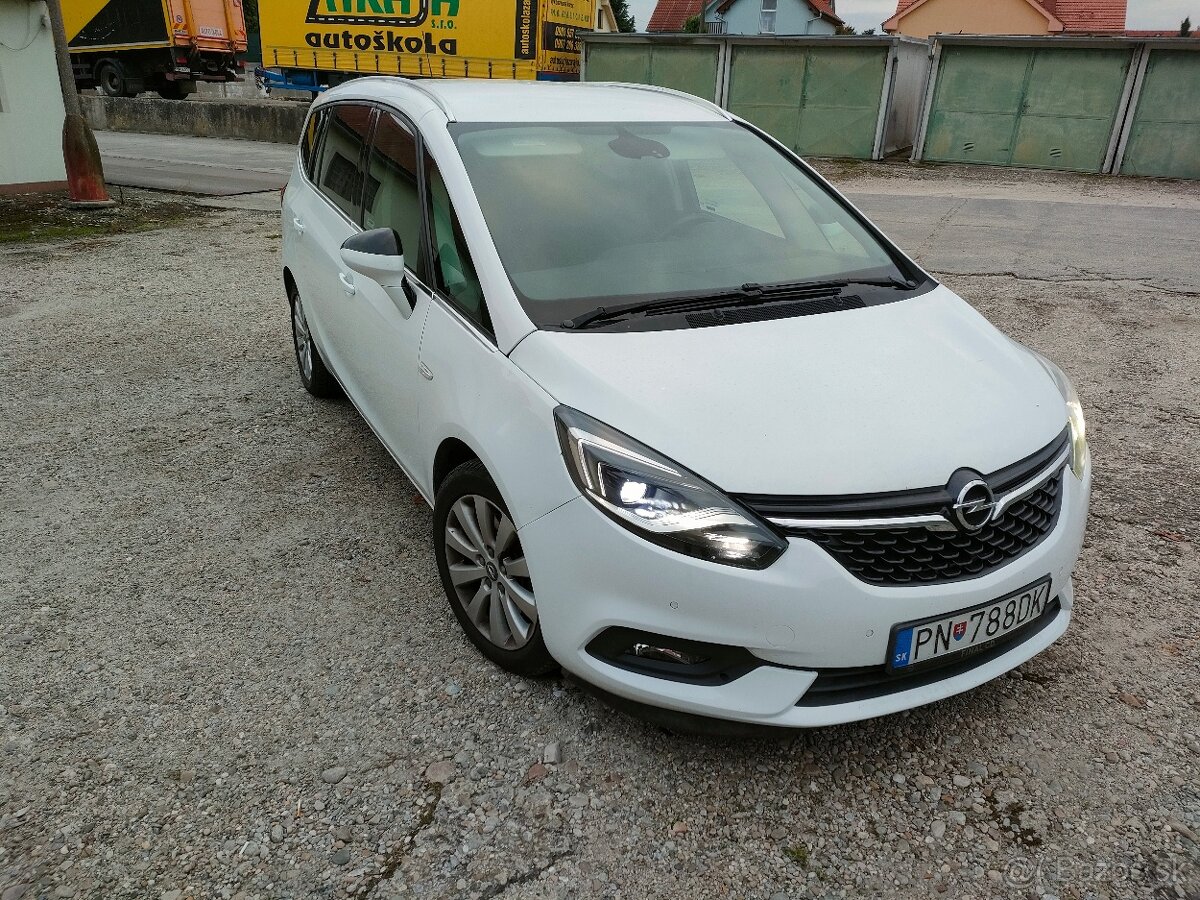 Opel Zafira C lift 1.6 turbo benzin AT