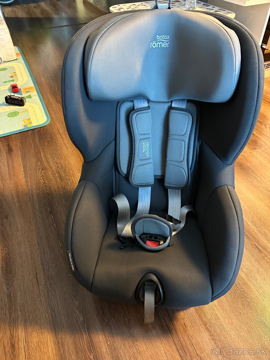 autosedacka britax römer Trifix 2