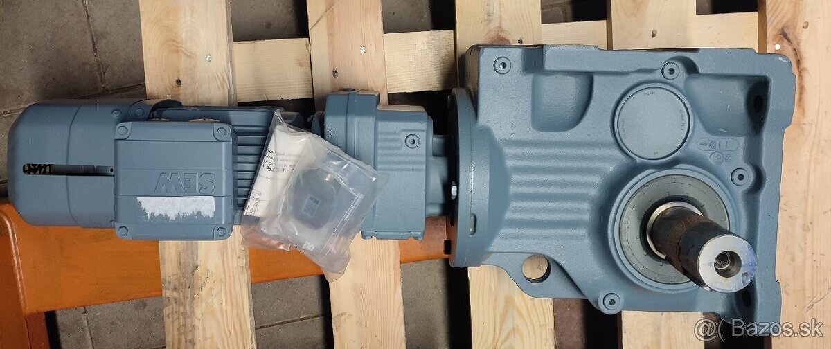 Motor s prevodovkou sew k77