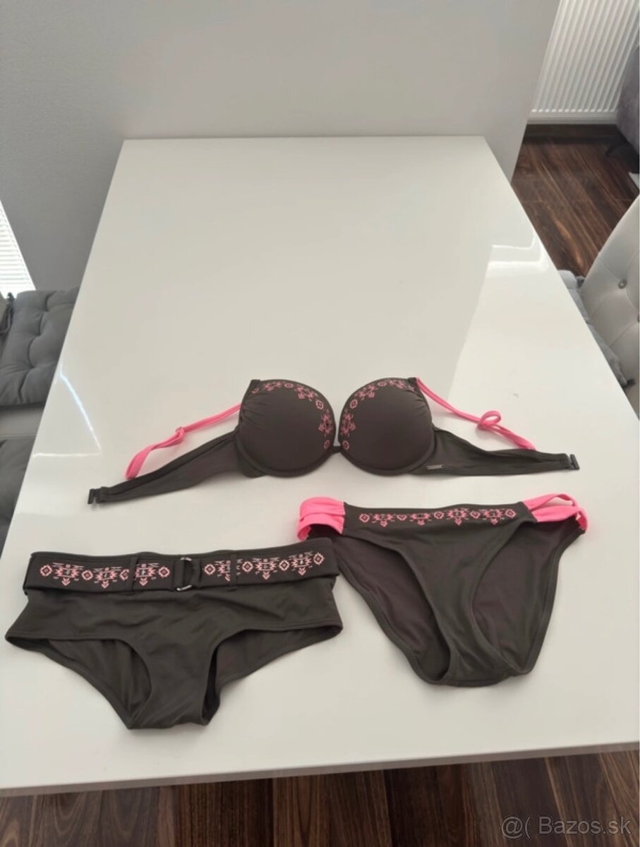 Plavky Censored