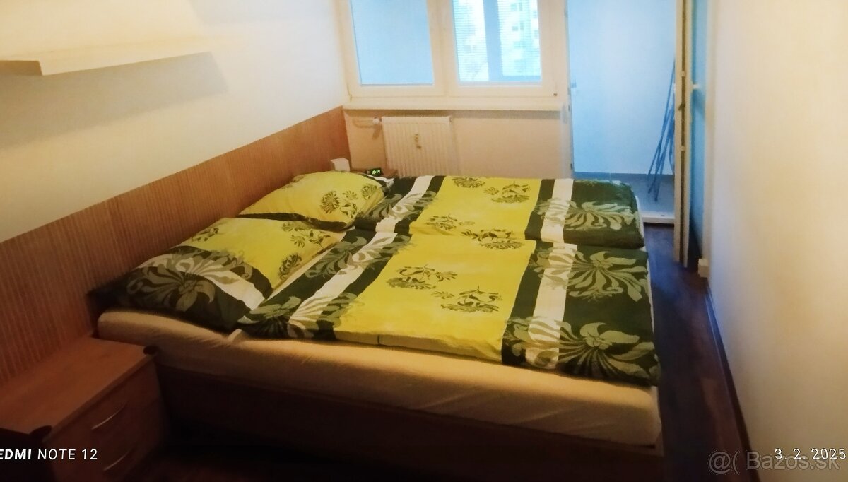 Na prenájom 3 izbový byt Jazmínová ul. Terasa.