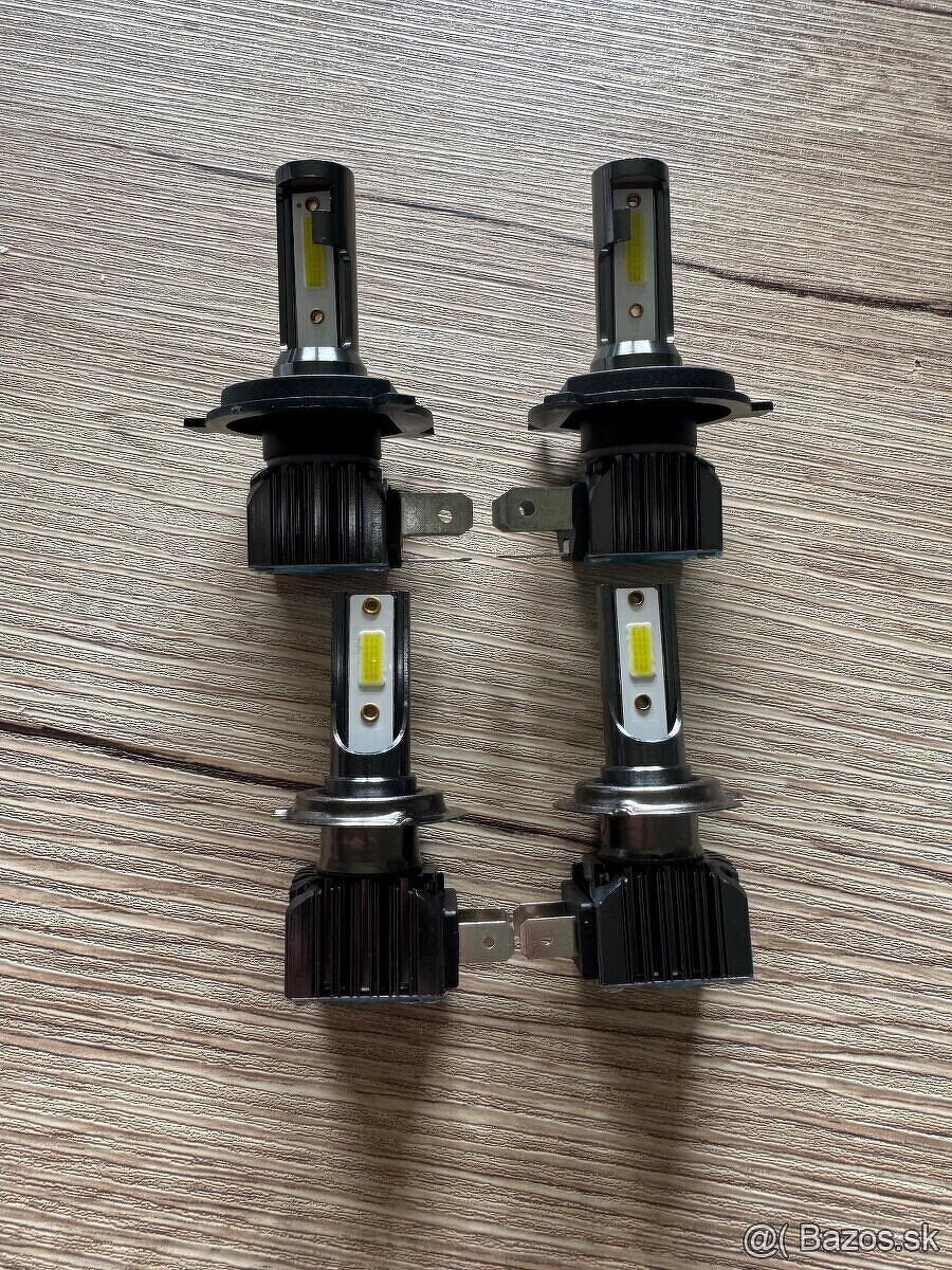 LED H7, H1, H3 aleboH4 20000LM 6000K