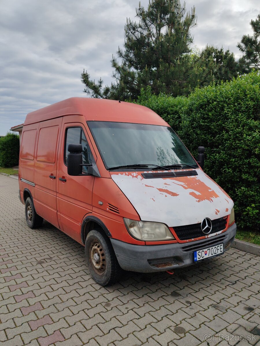 Mercedes benz sprinter