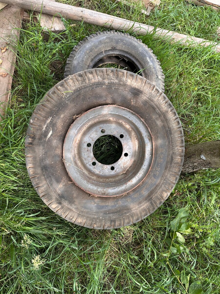 Koleso na traktor alebo vlečku
