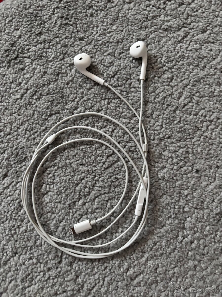 Predam sluchadla pre iphone