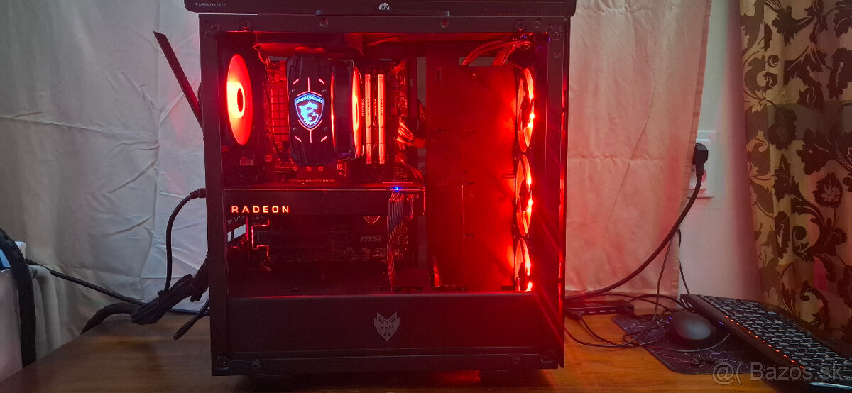 HERNY POCITAC I7 4790K 32GB RX VEGA 56 8GB