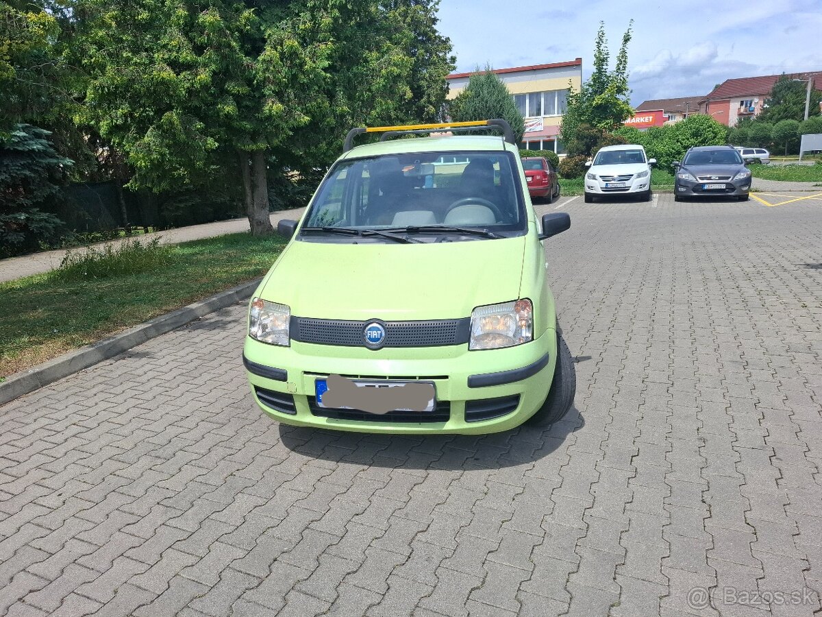 Ponúkam na predaj fiat panda s obsahom 1.1 40 kw r.v 2006