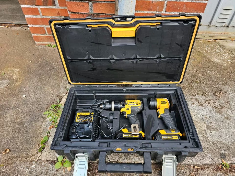 Dewalt 14,4V aku-skrutkovač set
