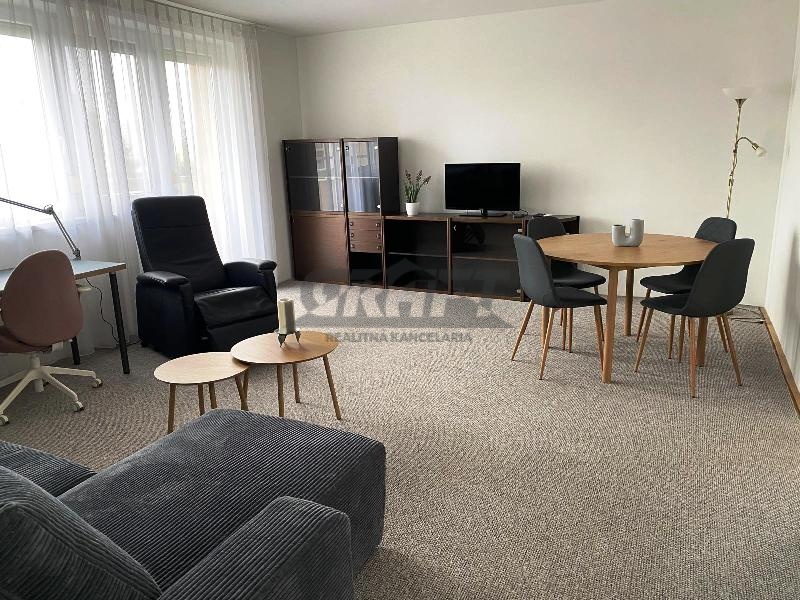 Prenájom 3-izb. byt – Ružová dolina – Nivy