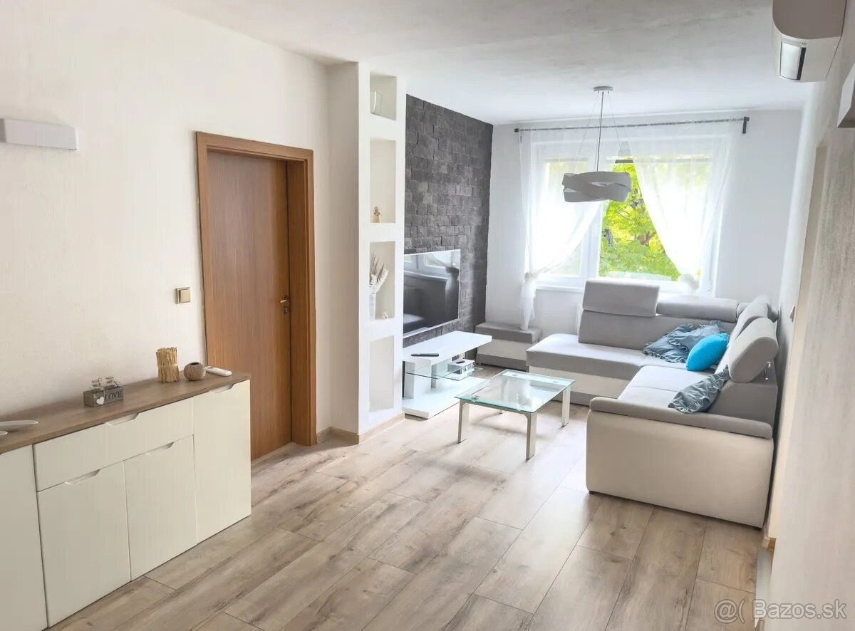 Realitný kancelária REALADR s.r.o.