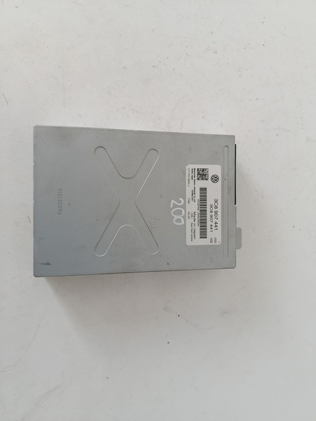 RJ modul zadnej kamery passatCC 3c8907441 200€