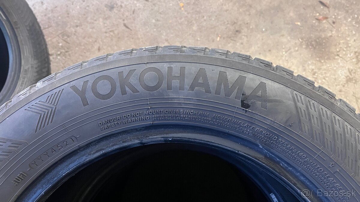 Yokohama bluearth 4s 215/60r16