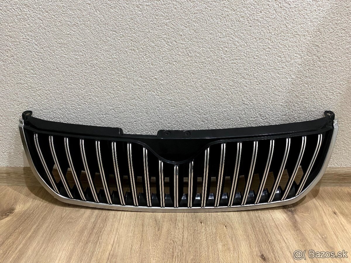 Predna maska naraznika chromova skoda superb 2 predfacelift