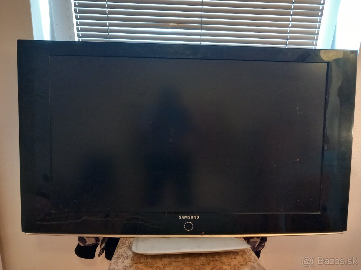 Samsung LCD TV