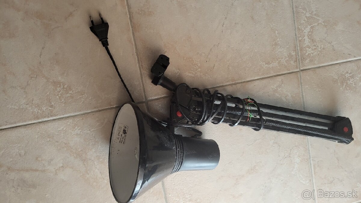 Predám pracovnú lampu.