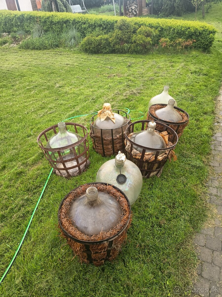 sklenené demižóny 50L