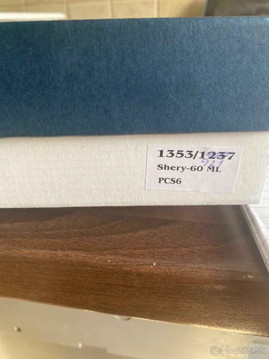 Kryštálové poháriky na stopke na sherry