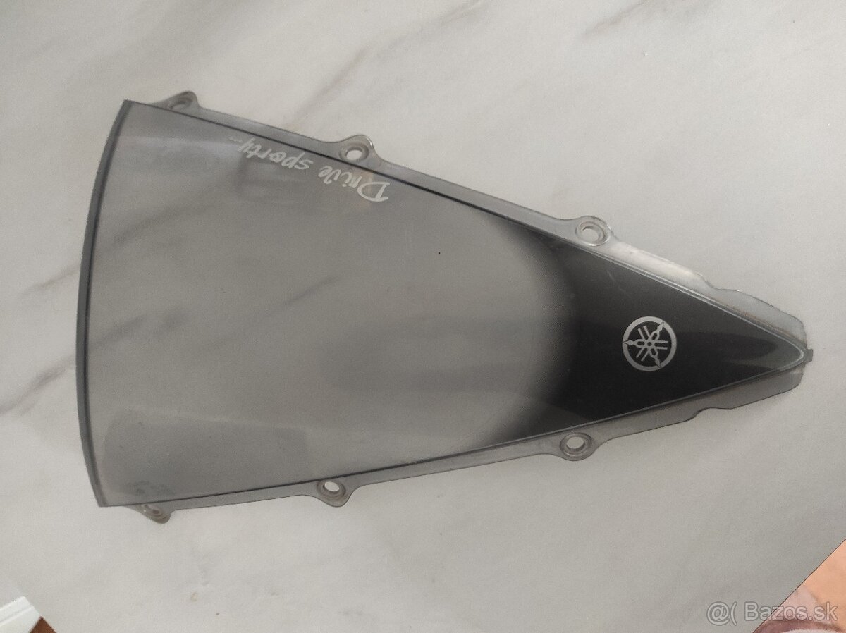 Yamaha R1 predný kryt