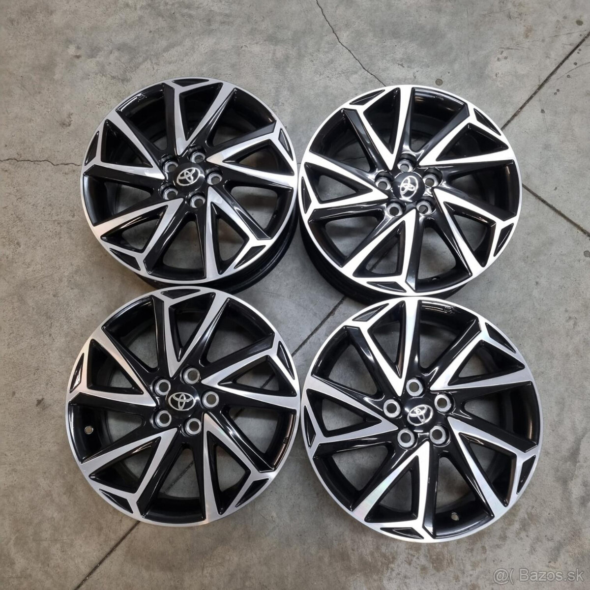Hliníkové TOYOTA disky 5x100 R16 6J ET50