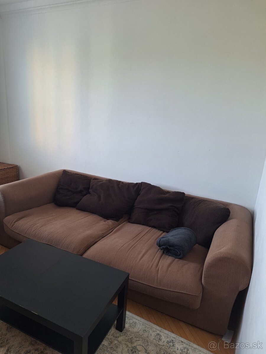 Izba Bratislava