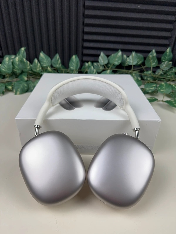 AirpodsMax