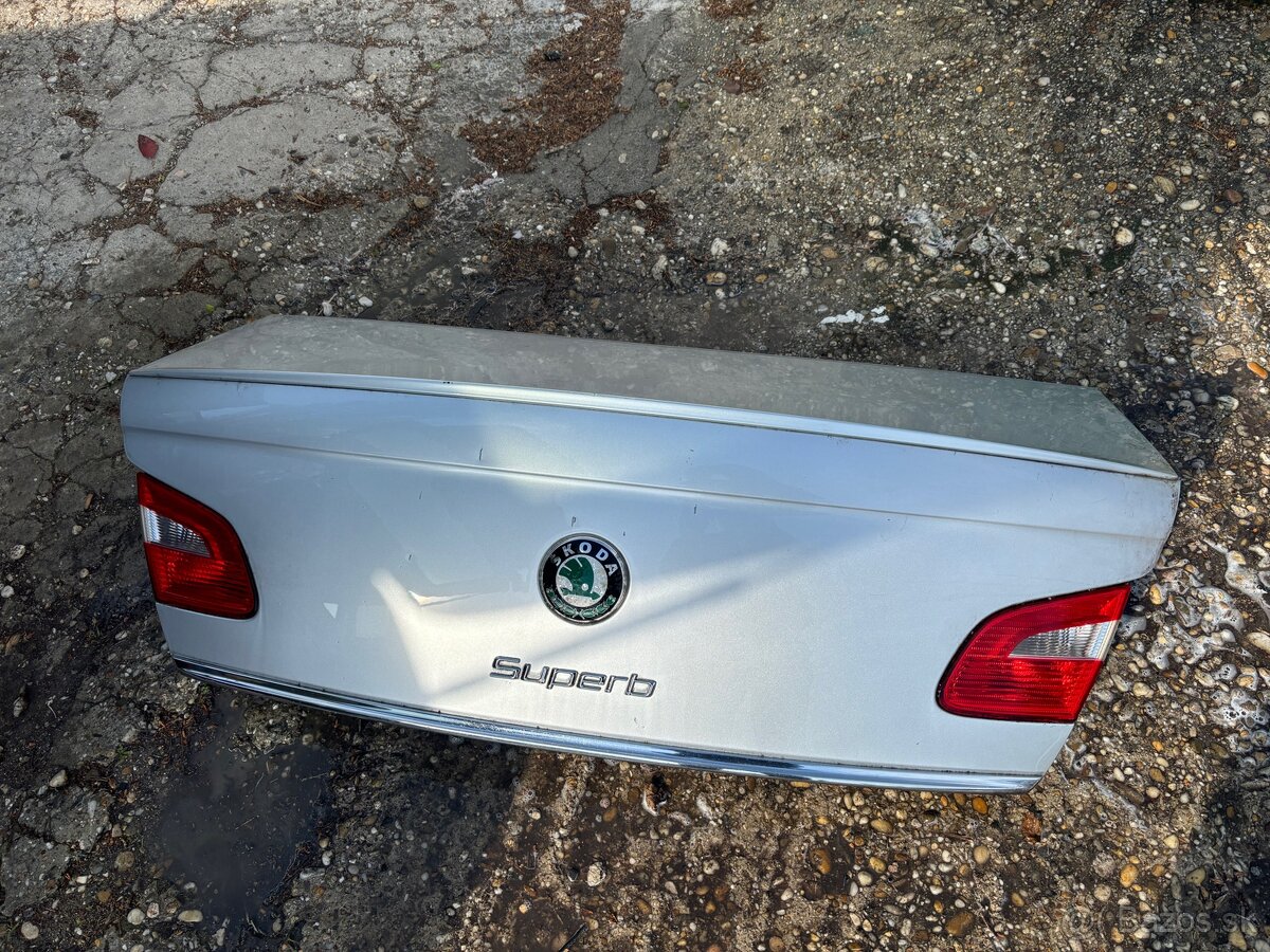 Kufor Škoda Superb 2
