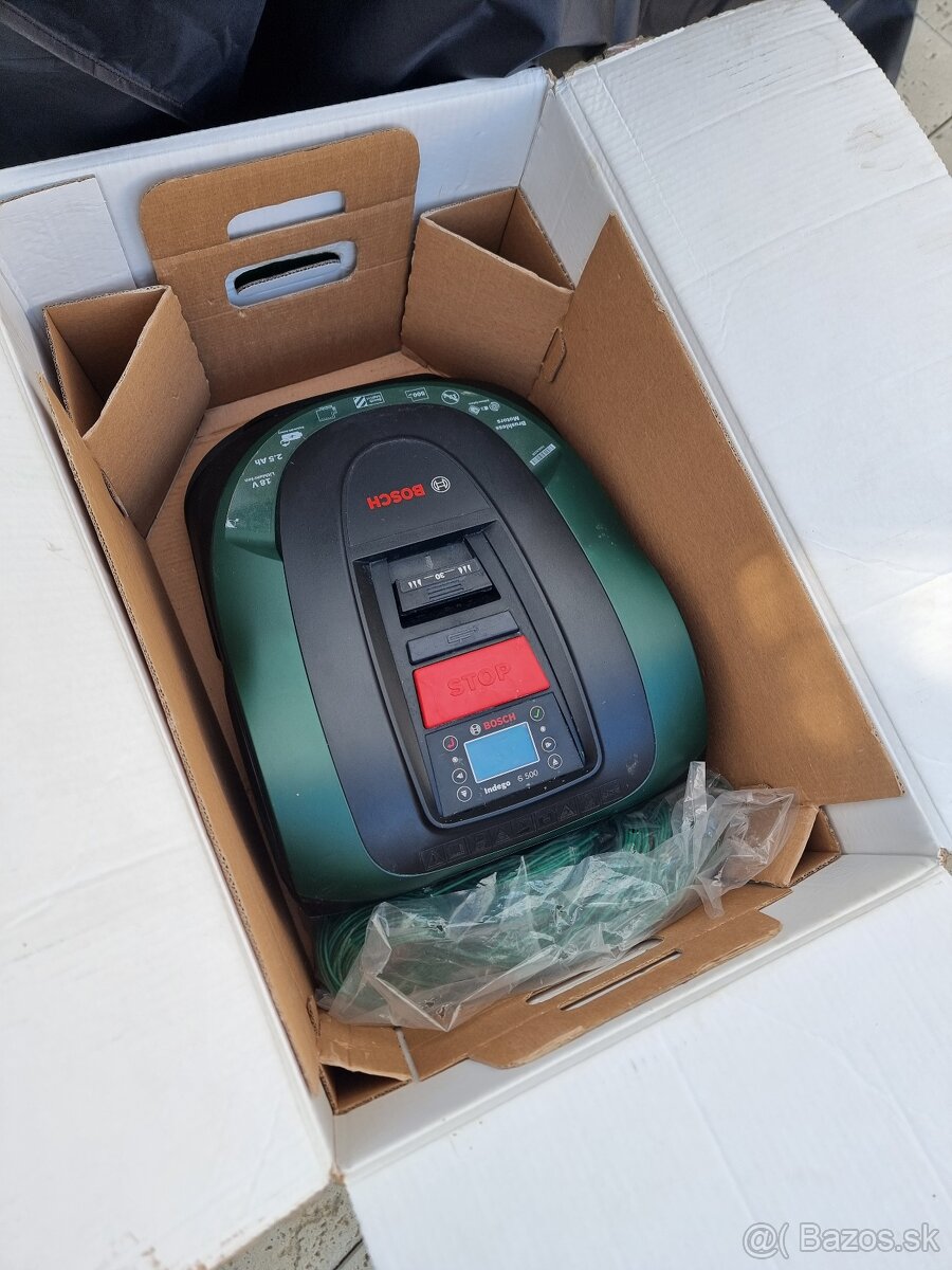 Roboticka kosacka BOSCH s500 Uplne nova